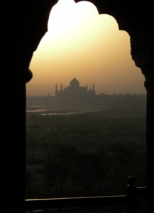 Taj-From-Red-Fort-110320